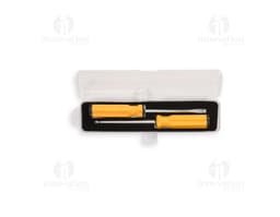 Kit ferramentas 2 peças com chave de fenda e alicate.