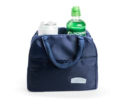 Bolsa térmica de 5 litros, na cor azul marinho, com alça e fecho lateral.