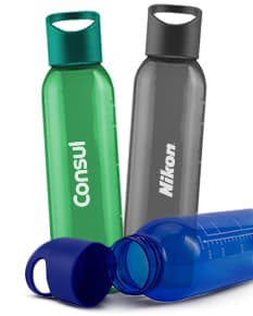 Transparent 700ml plastic bottle with lid, ideal for storing liquids such as water, juices, or other beverages. The bottle is clean and in excellent hygienic condition, perfect for daily use.