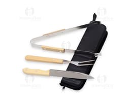 Kit churrasco 3 peças em aço inoxidável, composto por garfo, faca e espátula. Perfeito para preparar deliciosas refeições ao