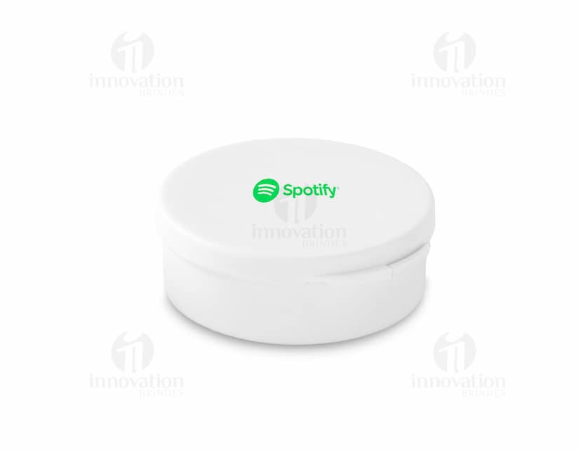 Kit com 6 porta copos em formato redondo, com estampas coloridas e variadas. Os porta copos possuem uma camada de proteção para evitar danos por líquidos.