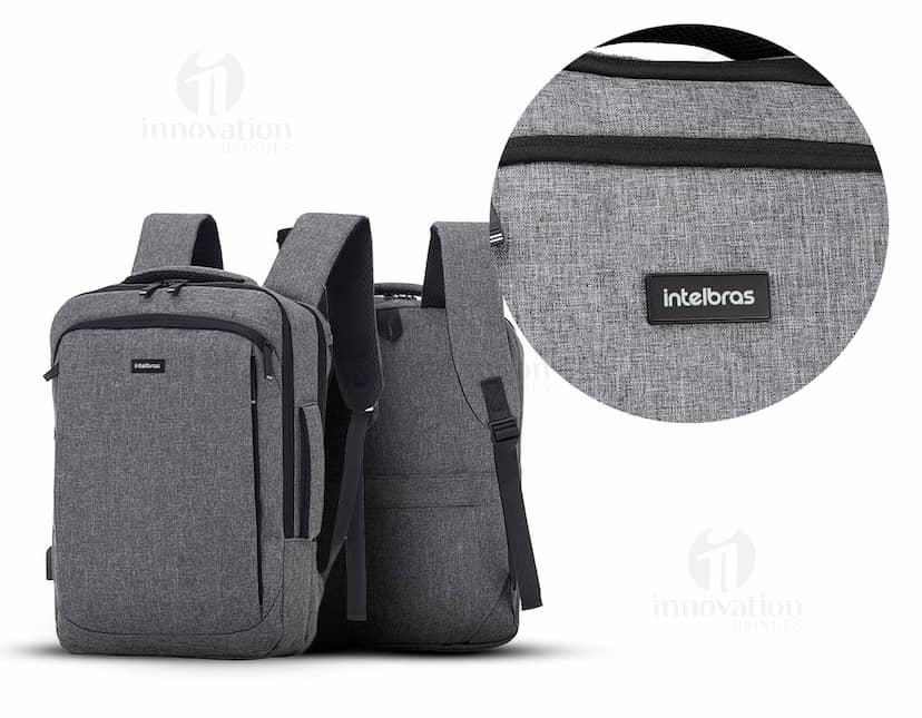 Mochila pasta para notebook de 16,5 polegadas com placa personalizável.
