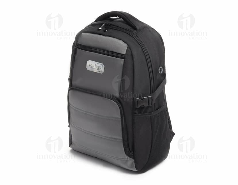 Kit com 6 porta copos em formato redondo, feitos de material resistente e antiderrapante. Os porta copos possuem estampas coloridas e variadas, ideais para proteger superfícies de móveis de líquidos e calor.