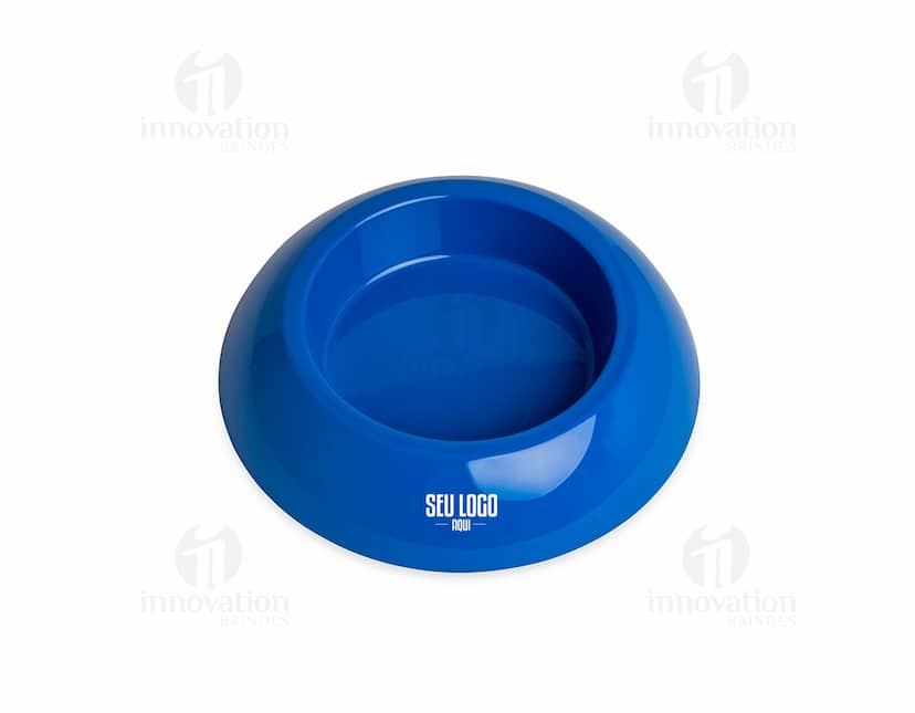 Kit com 6 porta copos em diferentes cores e estampas. Os porta copos são feitos de material resistente e possuem uma base antiderrapante para evitar que os copos escorreguem. Ideal para proteger superfícies de manchas e arranhões causados pela umidade dos copos.