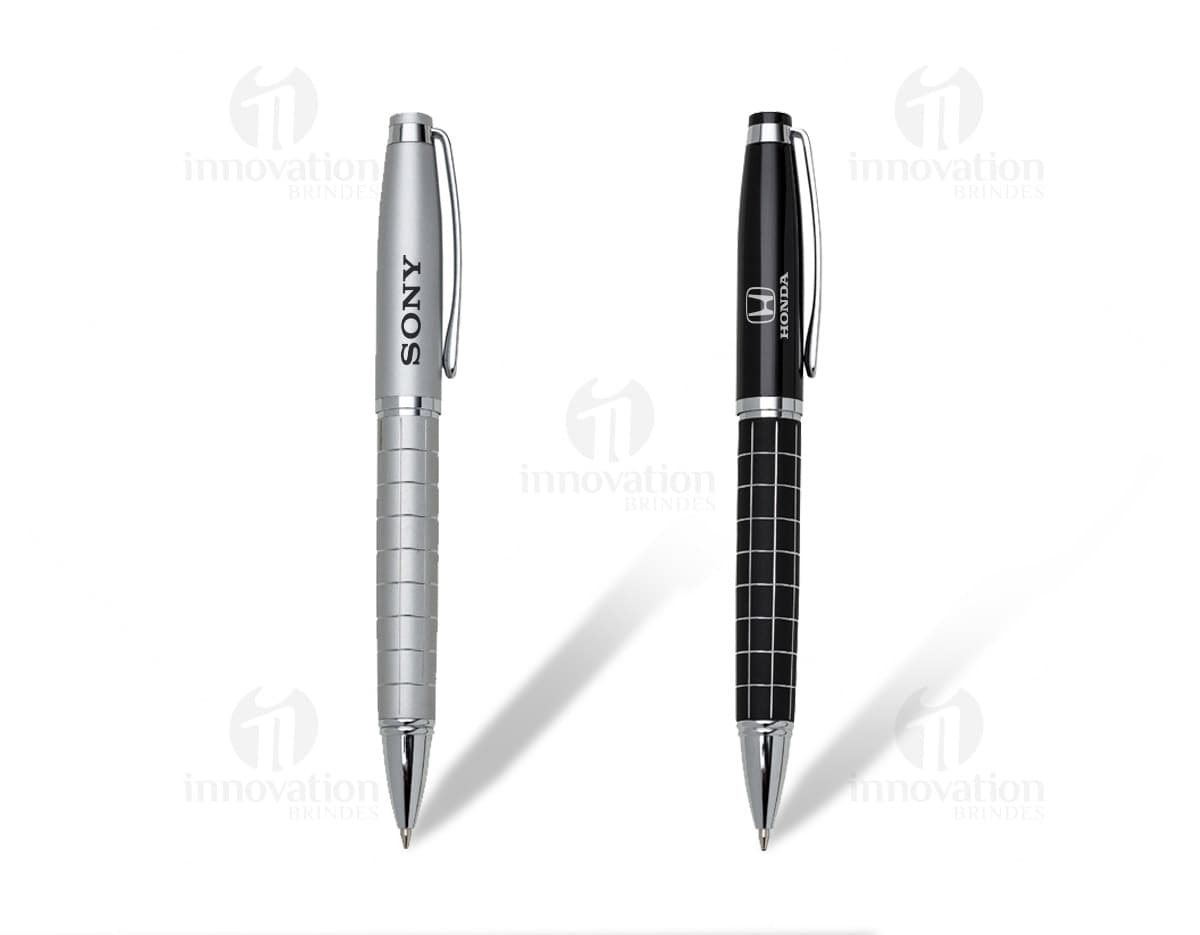Kit com 6 porta copos em formato quadrado, feitos de acrílico transparente com estampas coloridas de animais marinhos.