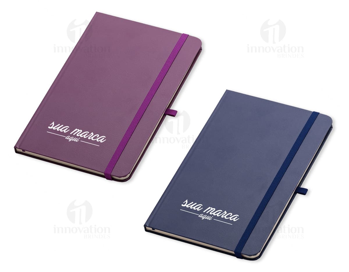 Kit com 6 porta copos de cores diferentes em formato quadrado.