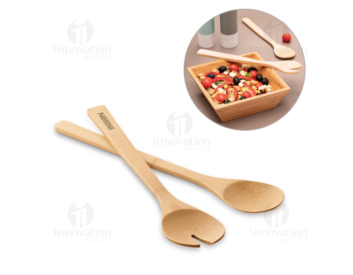 Kit com 6 porta copos em formato redondo, feitos de material resistente e com estampas coloridas de frutas.