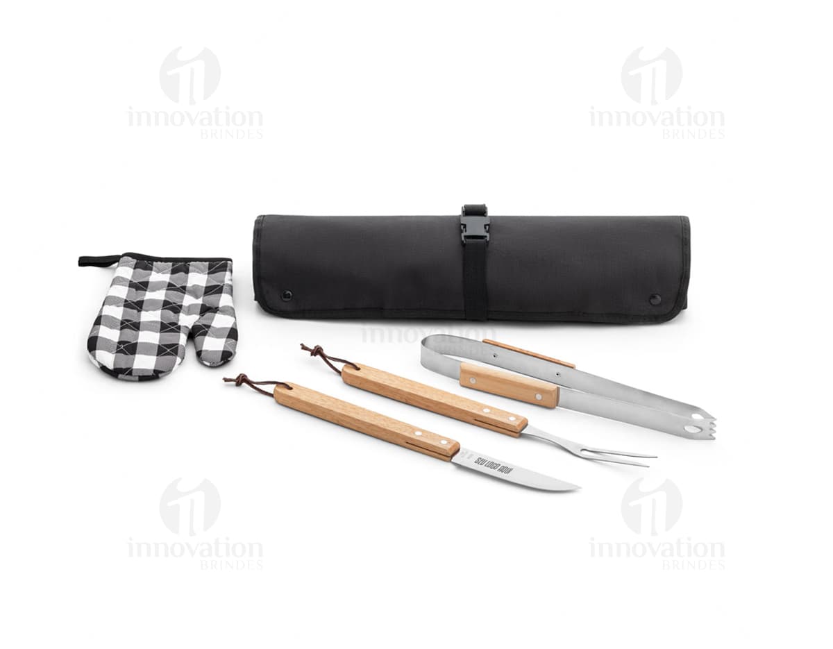 Kit com 6 porta copos em cores variadas, feitos de silicone resistente e antiderrapante.
