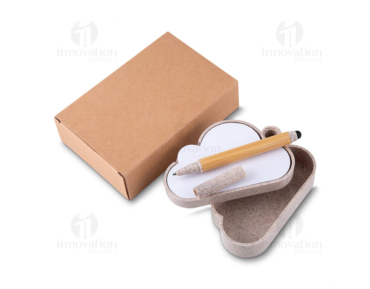 Kit com 6 porta copos em formato circular, com estampas variadas em tons vibrantes. Os porta copos possuem base antiderrapante para evitar escorregões e danos à superfície. Ideal para proteger móveis de manchas e líquidos.