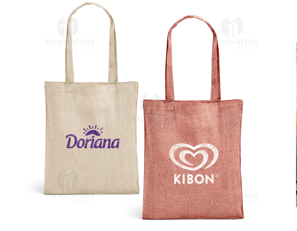 Kit com 6 porta copos em formato redondo, feitos de material resistente e com estampas coloridas de frutas. Ideal para proteger superfícies de possíveis danos causados por copos e taças.