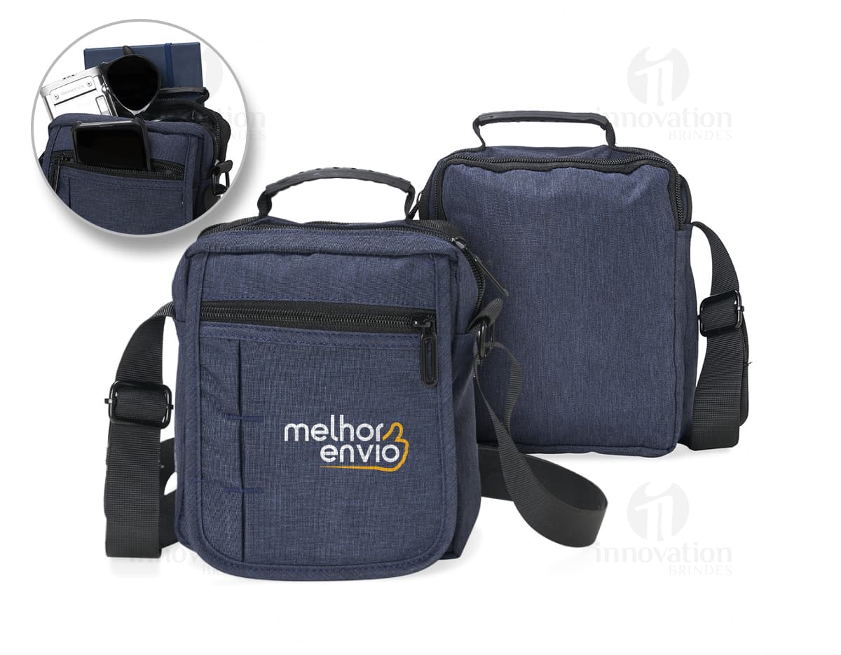 Bolsa de ombro de couro preto com alça, zíper e diversos compartimentos. Ideal para viagens de negócios, viagens a lazer ou uso diário. Estilo moderno e elegante, perfeito para carregar objetos pessoais, dinheiro, câmera e outros acessórios.