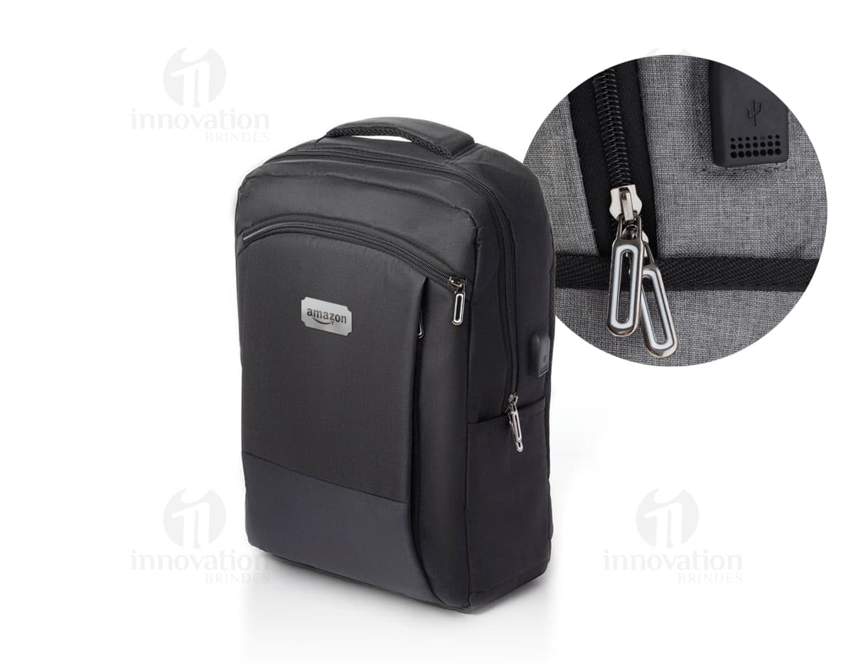 Mochila Notebook 15 polegadas com saída USB.