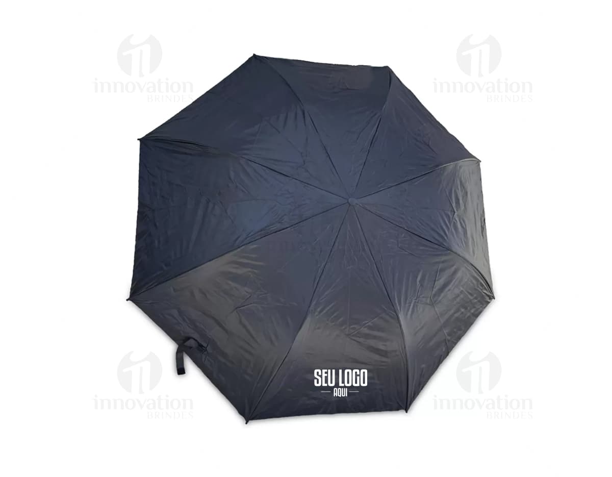 Guarda chuva dobrável com lanterna, ideal para uso em dias chuvosos e escuros.