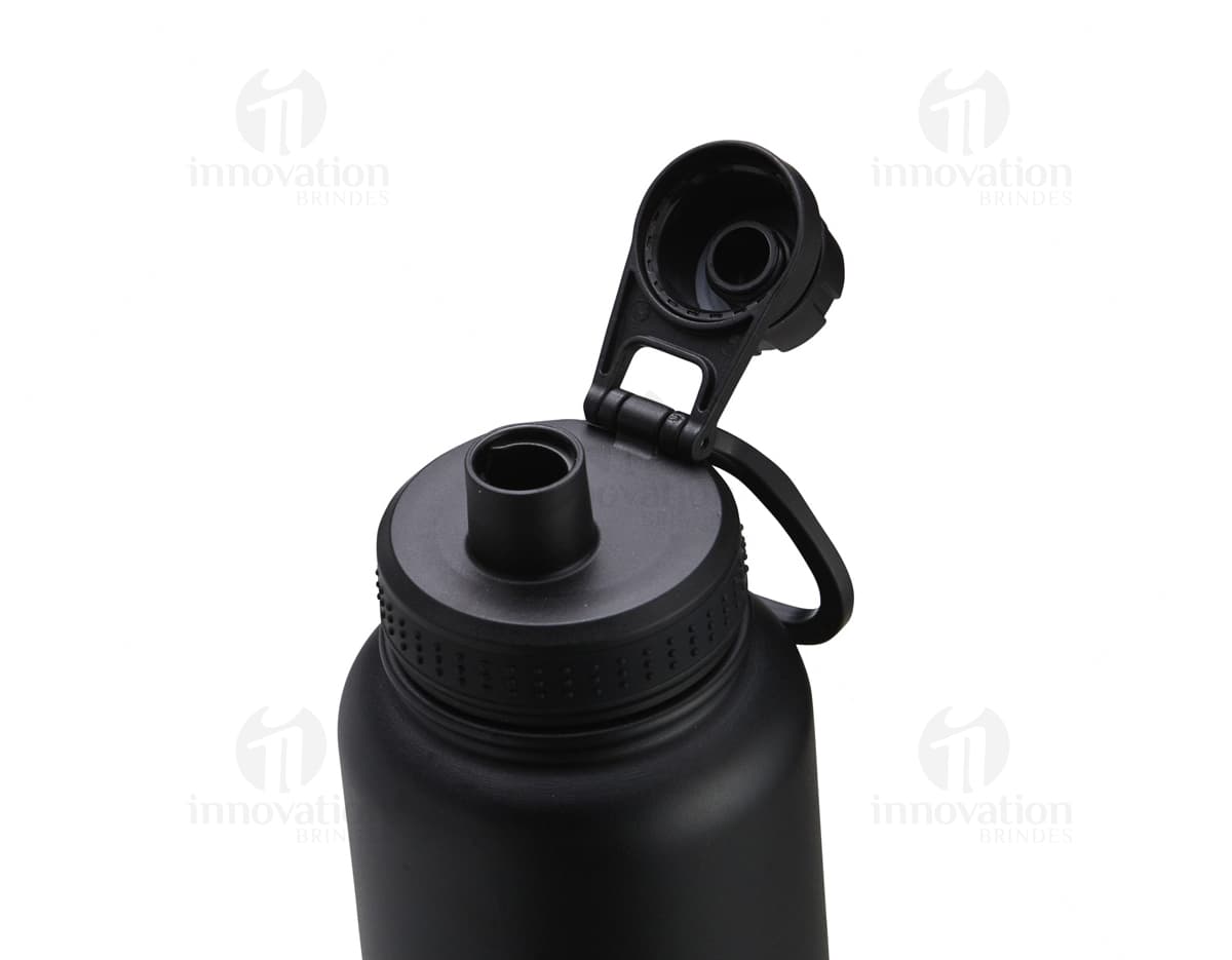 Garrafa térmica inox de 1 litro com alça plástica.