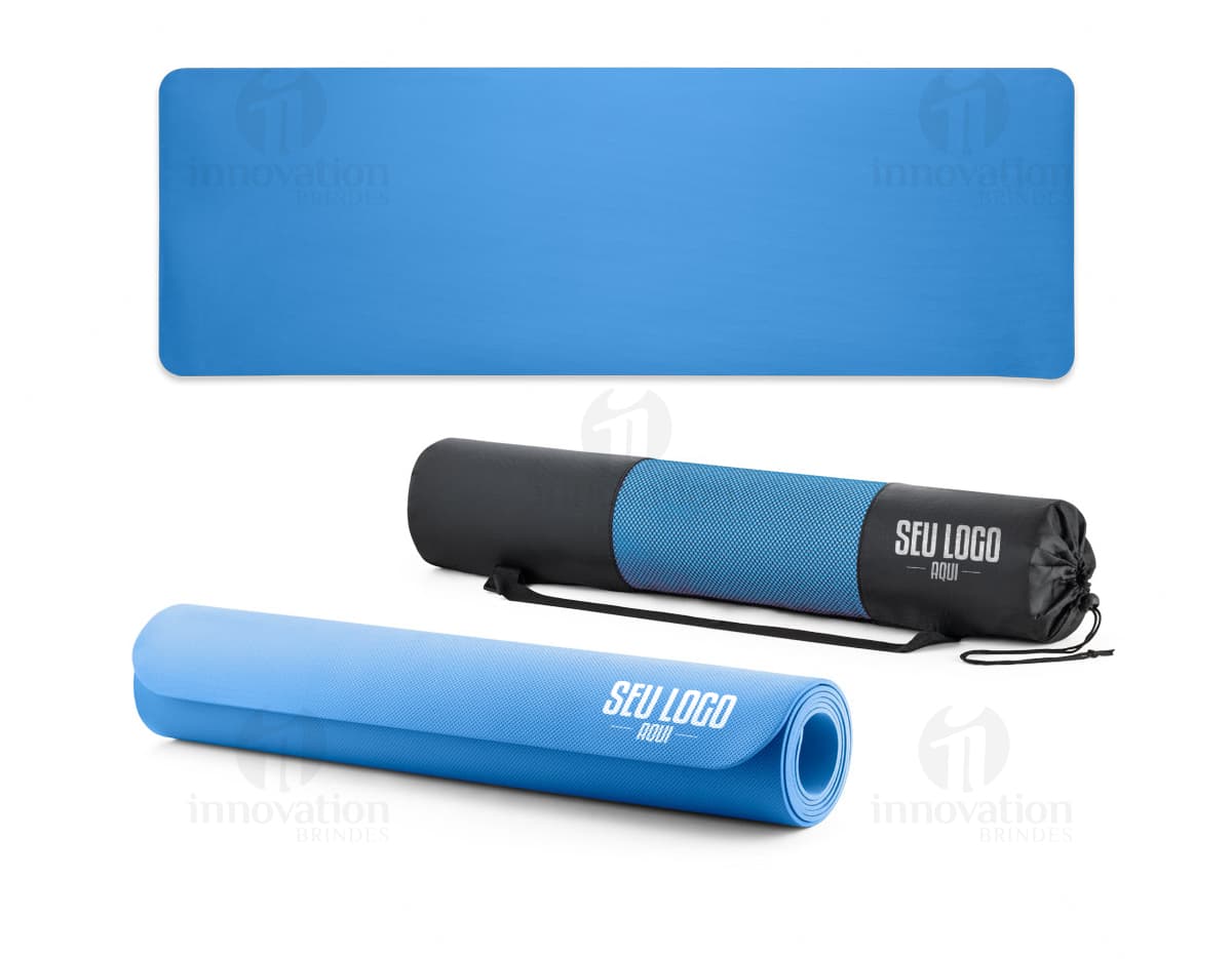 Kit com 6 porta copos de cores diversas e formato redondo.