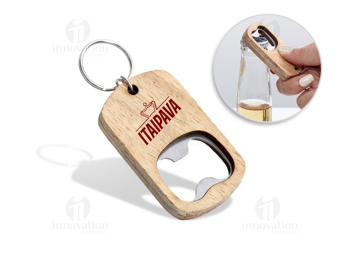 Chaveiro abridor de madeira - Um item prático e sofisticado para presentear. Com design elegante e funcional, esse chaveiro une estilo e utilidade em um único acessório. Perfeito para quem busca qualidade e exclusividade em brindes personalizados. Adquira o seu agora e surpreenda!
