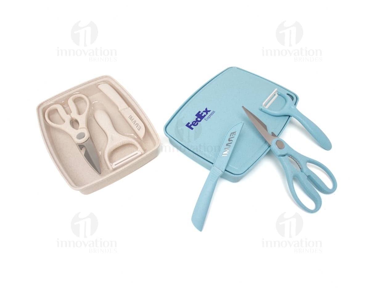 Kit com 6 porta copos em formato redondo e estampas de frutas em fundo amarelo.
