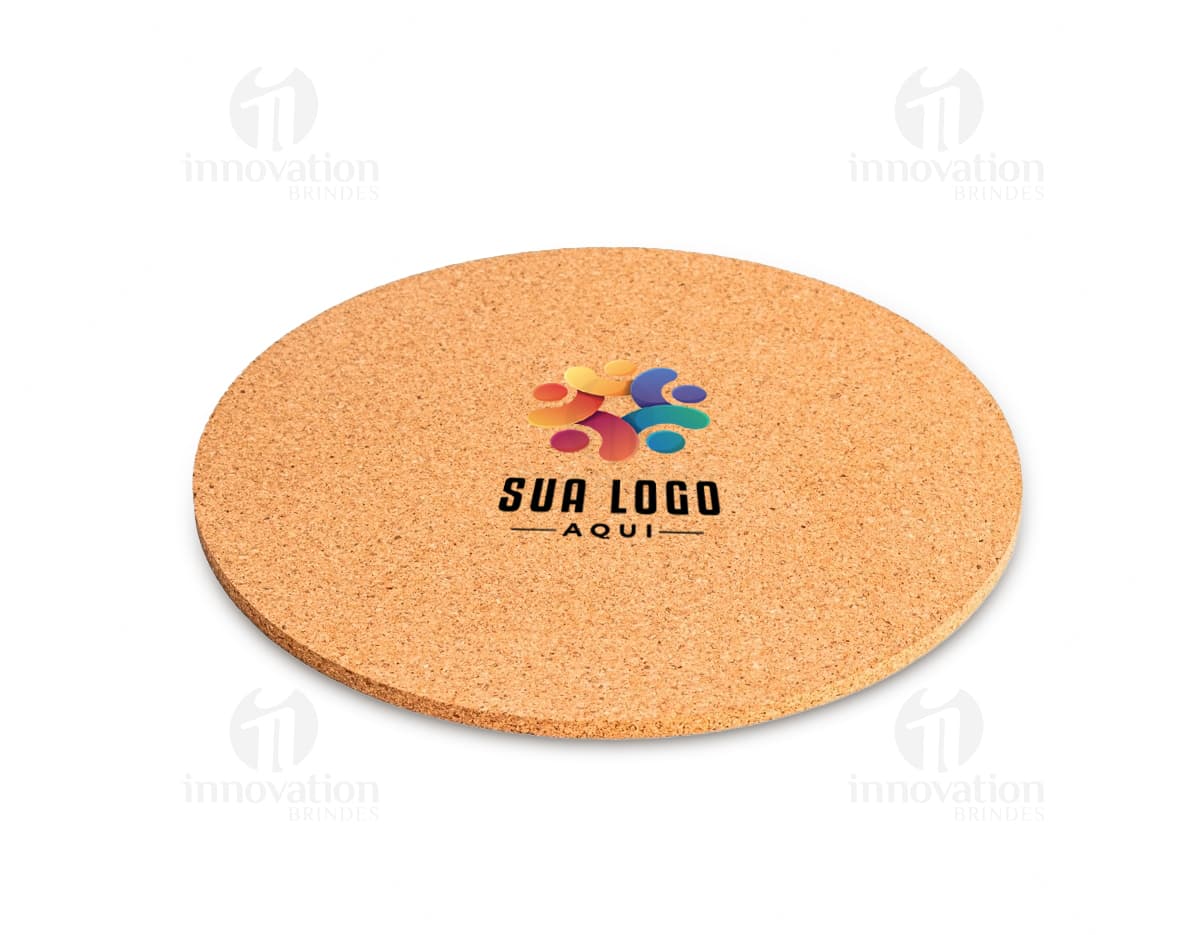 Foto de um porta tênis com capacidade para guardar até 12 pares de calçados, em material resistente e design compacto.