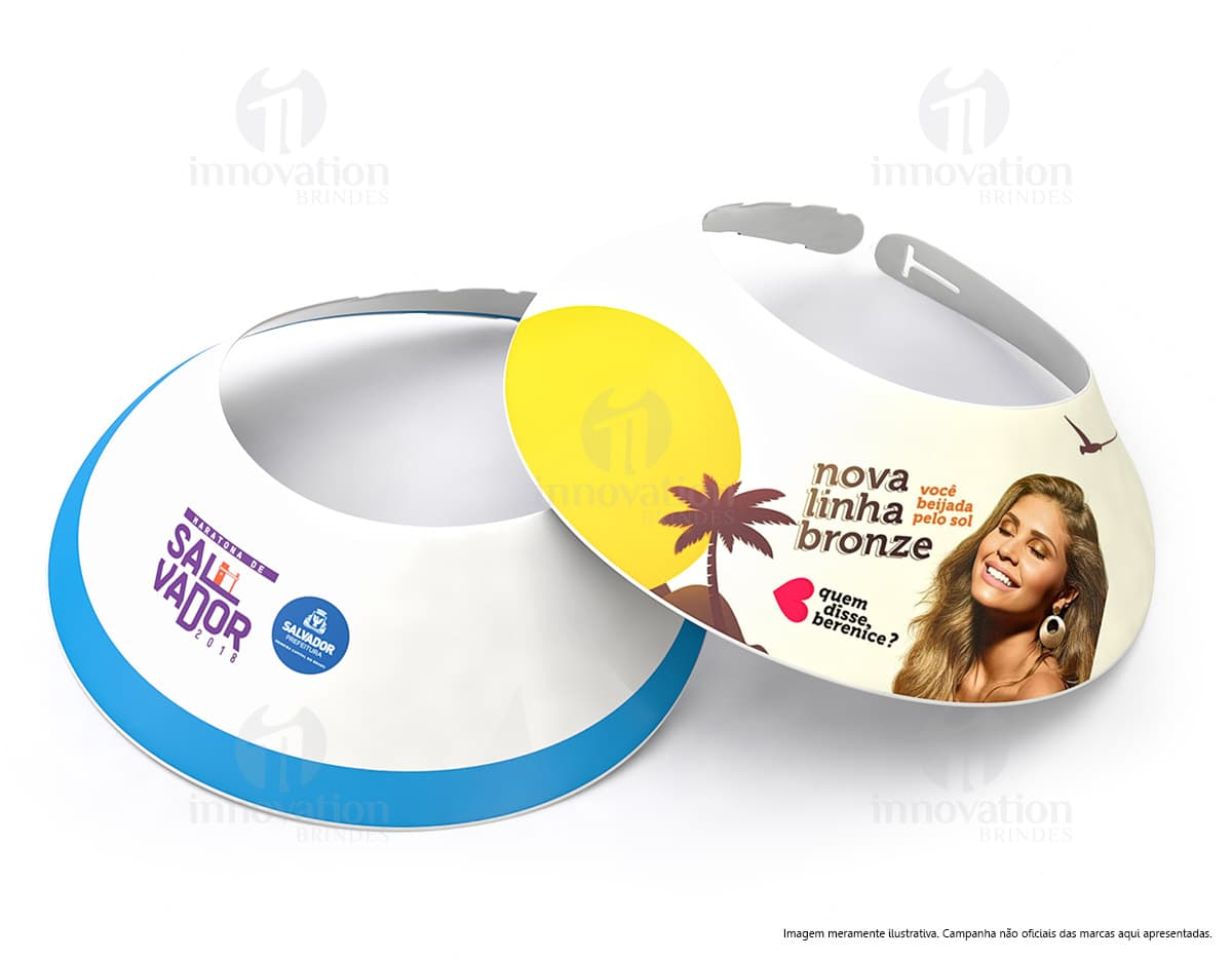 Seis porta copos em formato circular, feitos de cortiça e com estampas variadas de plantas tropicais. Seis porta copos em formato circular, feitos de cortiça e com estampas variadas de plantas tropicais.