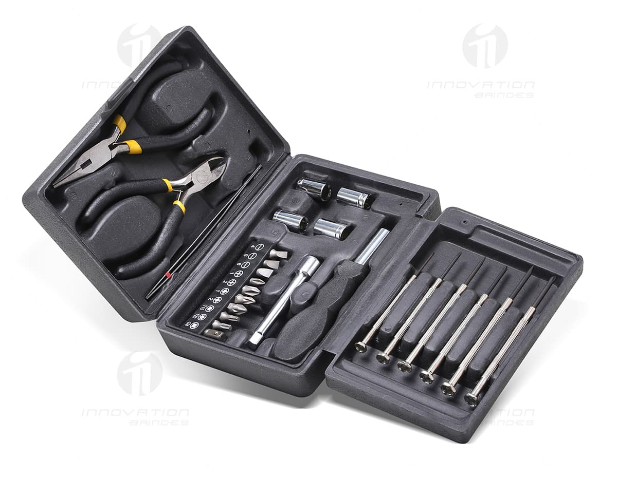 Caneta e lapiseira de metal em um kit de escrita eletrônico, com design moderno e tecnológico. Ideal para uso em ambiente de trabalho, oferecendo praticidade e precisão na comunicação. Caneta e lapiseira de metal em um kit de escrita eletrônico, com design moderno e tecnológico. Ideal para uso em ambiente de trabalho, oferecendo praticidade e precisão na comunicação.