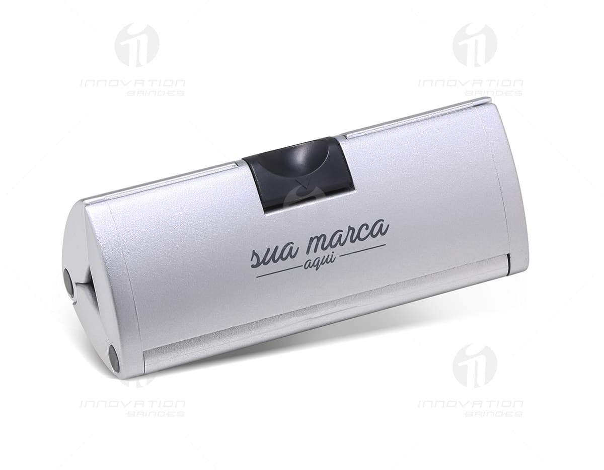 Kit ferramenta 6 peças para manutenção em fundo branco. Kit ferramenta 6 peças para manutenção em fundo branco.