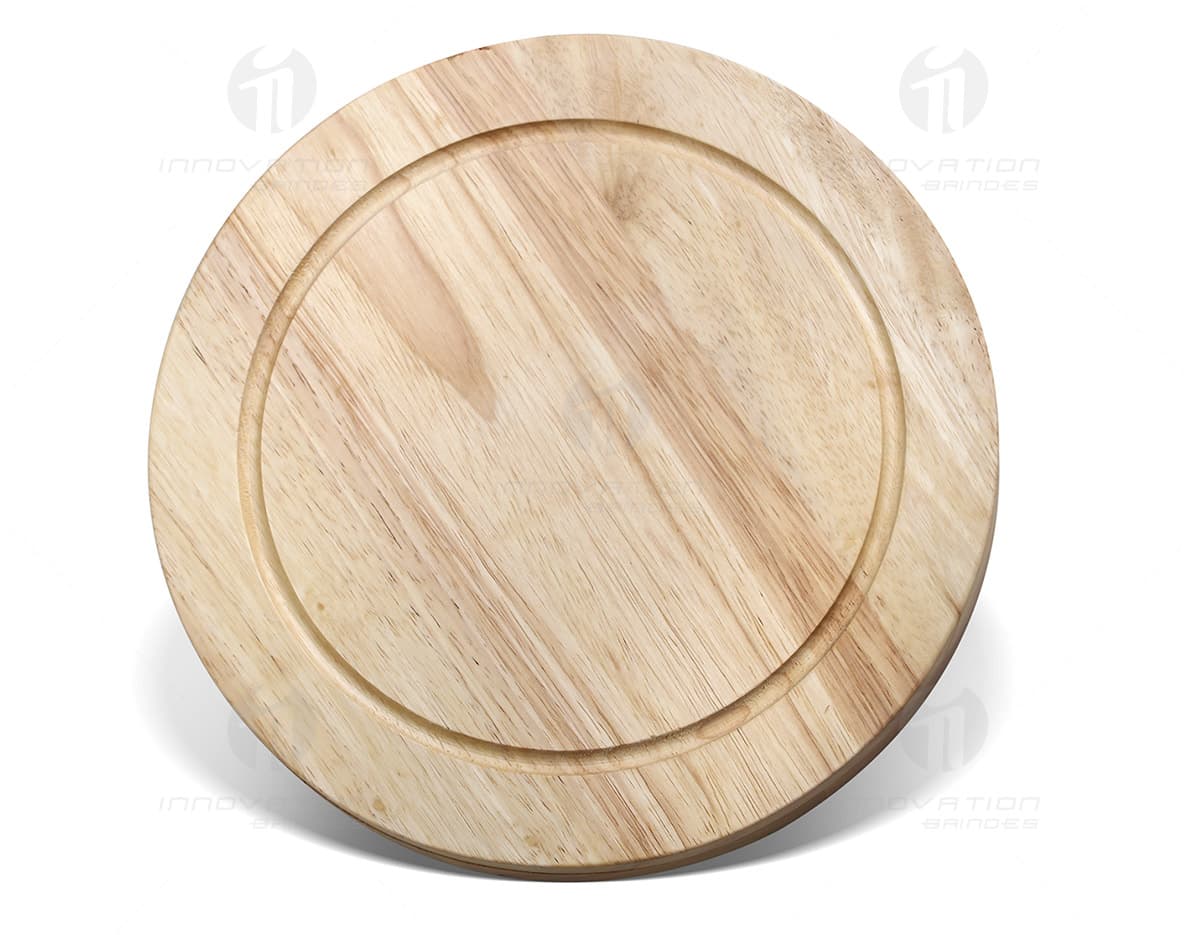 Tábua de madeira rústica com acabamento natural, apresentando textura e tonalidades variadas. Tábua de madeira rústica com acabamento natural, apresentando textura e tonalidades variadas.