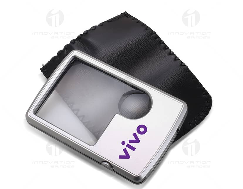 Produto: Lupa com luz e case. Troca bateria.