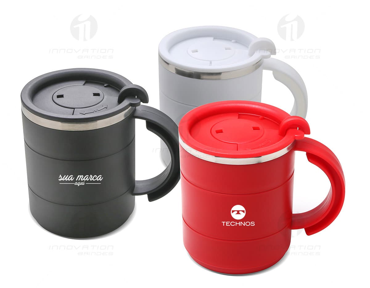 Um conjunto de seis porta copos, cada um em uma cor diferente: vermelho, verde, azul, amarelo, laranja e roxo. Os porta copos são feitos de material resistente e possuem uma base antiderrapante para evitar deslizes. Um conjunto de seis porta copos, cada um em uma cor diferente: vermelho, verde, azul, amarelo, laranja e roxo. Os porta copos são feitos de material resistente e possuem uma base antiderrapante para evitar deslizes.