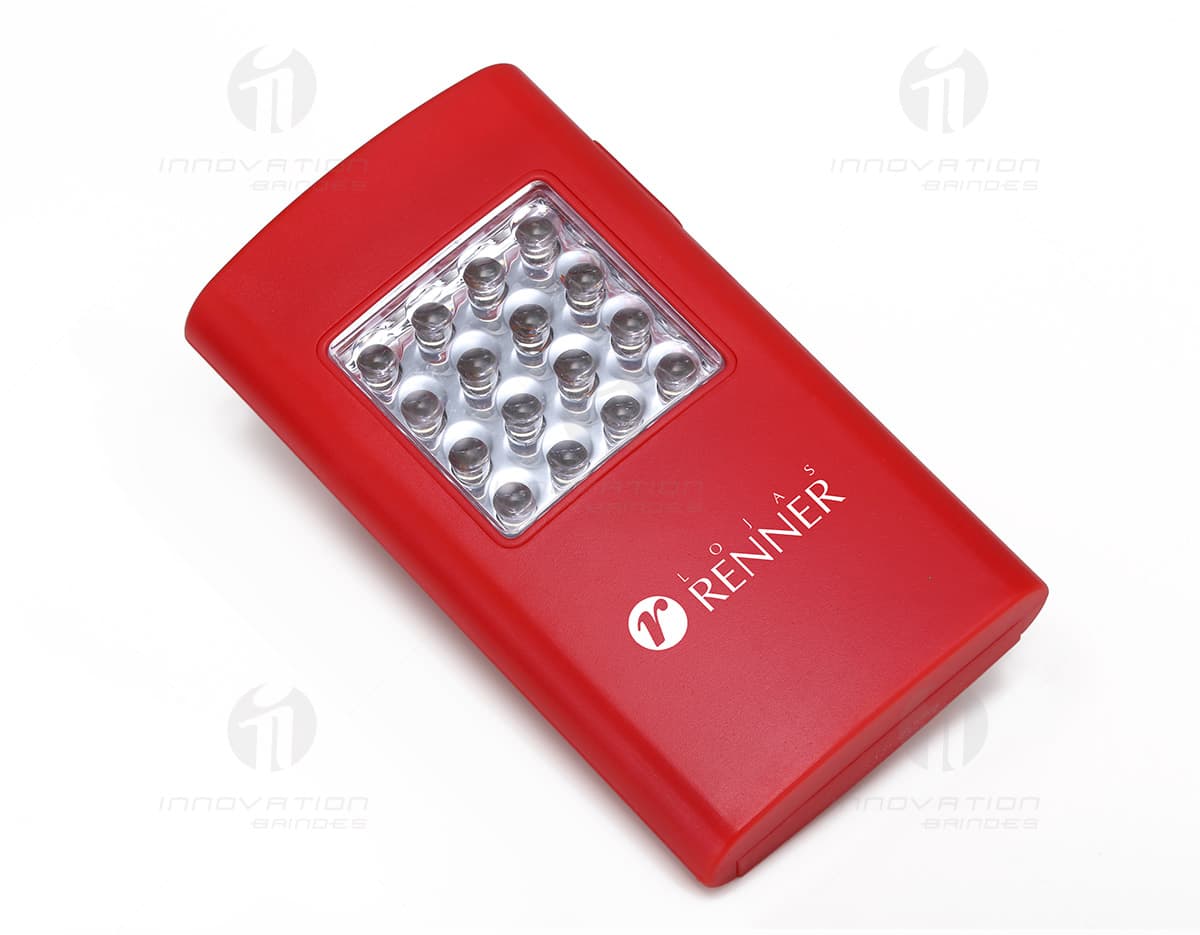 Produto: Kit com 6 porta copos em formato quadrado, feitos de silicone nas cores azul, verde, laranja, vermelho, amarelo e roxo. Os porta copos possuem acabamento antiderrapante e são ideais para proteger superfícies de mesas de líquidos. Produto: Kit com 6 porta copos em formato quadrado, feitos de silicone nas cores azul, verde, laranja, vermelho, amarelo e roxo. Os porta copos possuem acabamento antiderrapante e são ideais para proteger superfícies de mesas de líquidos.