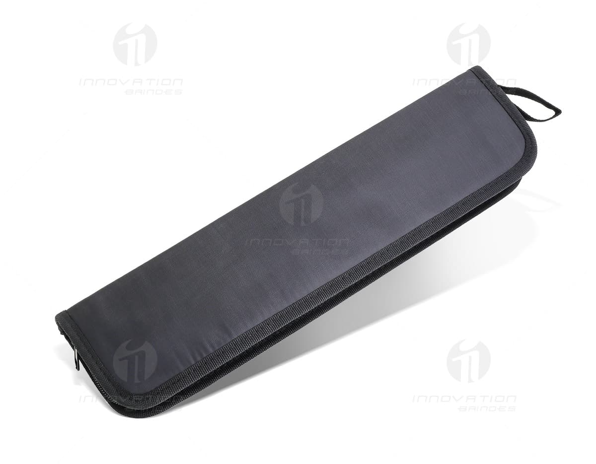 Kit Churrasco 3 Peças com Estojo: Conjunto de utensílios para churrasco em aço inoxidável, composto por faca, garfo e pegador, armazenados em um estojo prático. Kit Churrasco 3 Peças com Estojo: Conjunto de utensílios para churrasco em aço inoxidável, composto por faca, garfo e pegador, armazenados em um estojo prático.