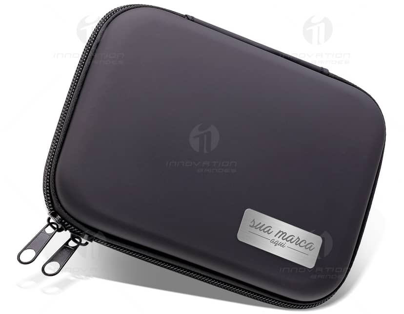 Kit com 6 porta copos em cores variadas, feitos em material resistente e antiderrapante. Ideal para proteger superfícies de móveis de marcas de copos e bebidas.