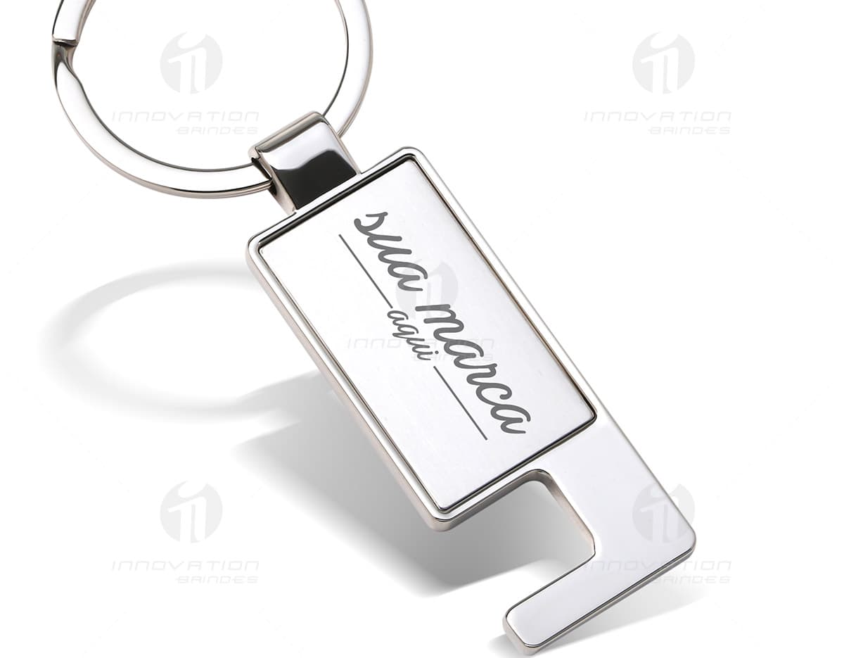 Chaveiro metal quadrado com alça. Chaveiro metal quadrado com alça.