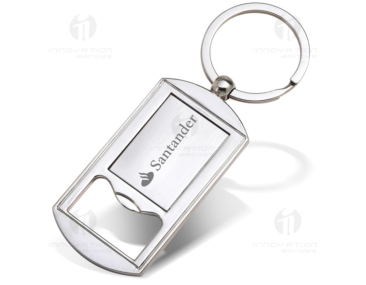 Chaveiro abridor de garrafas em metal. Chaveiro abridor de garrafas em metal.