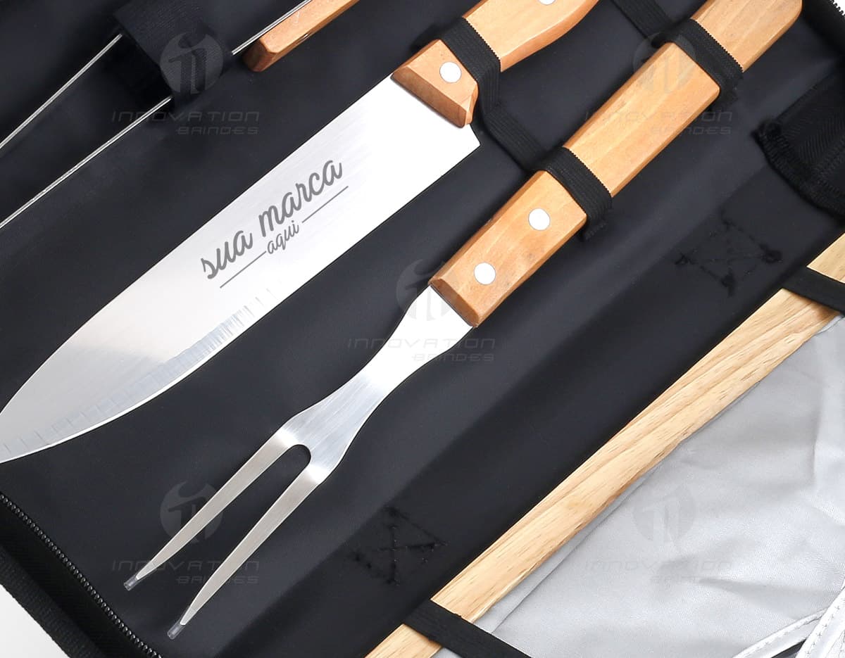 Kit com 6 porta copos em diferentes cores e estampas. Kit com 6 porta copos em diferentes cores e estampas.