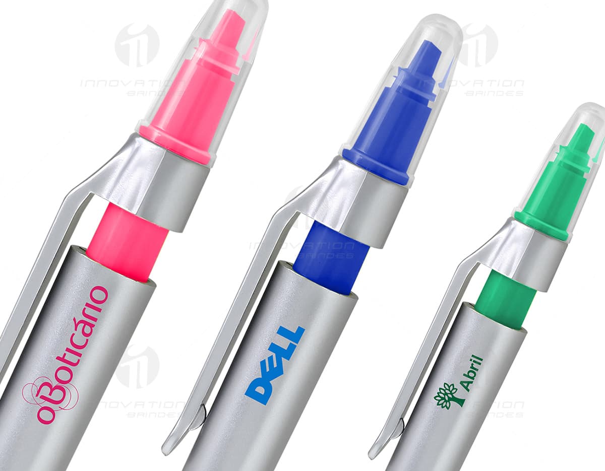 Kit com 6 porta copos em diferentes cores e estampas, feitos de material resistente e com base antiderrapante. Kit com 6 porta copos em diferentes cores e estampas, feitos de material resistente e com base antiderrapante.