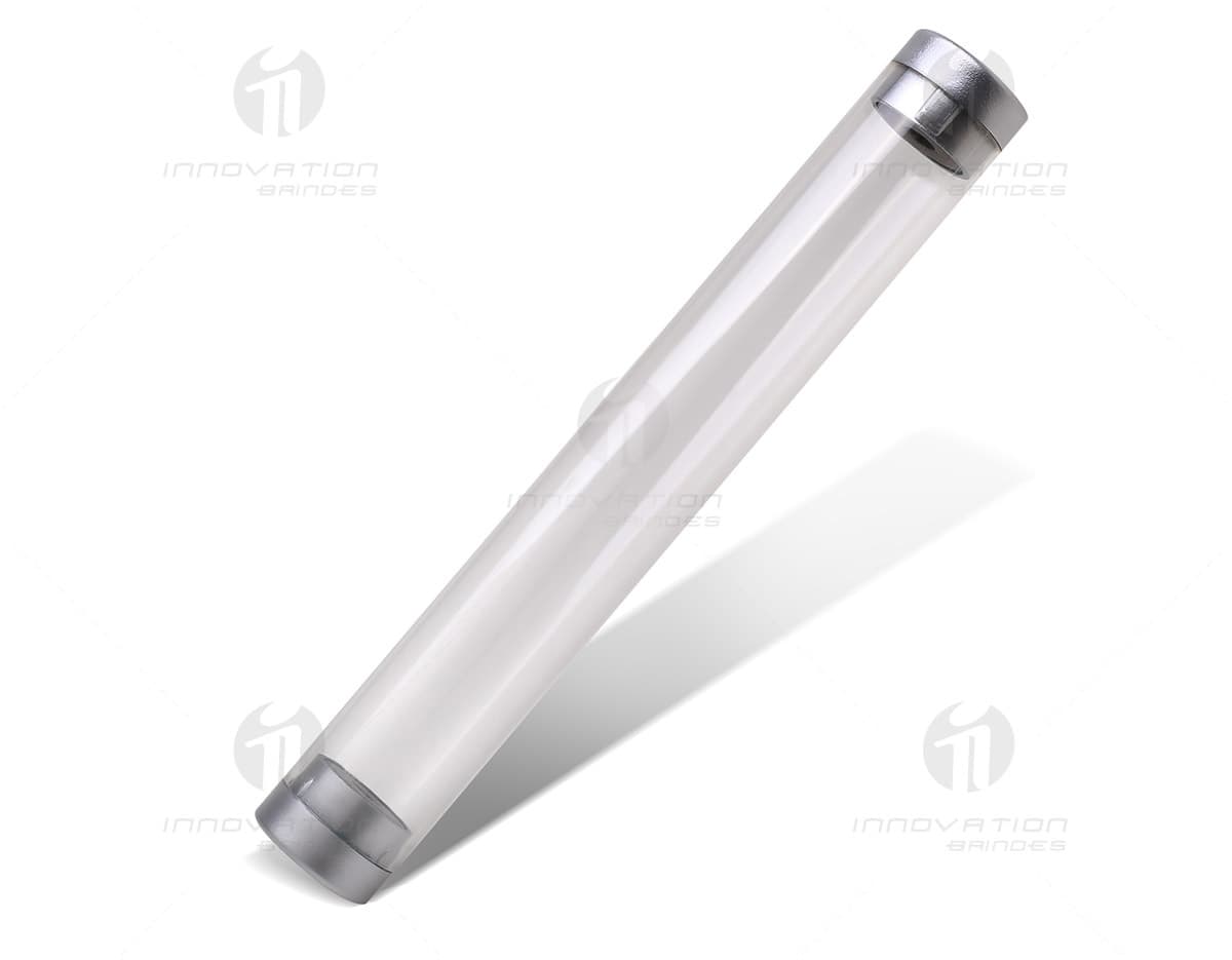 Bloco com caneta e notas autoadesivas, ideal para organização e anotações rápidas. Bloco com caneta e notas autoadesivas, ideal para organização e anotações rápidas.