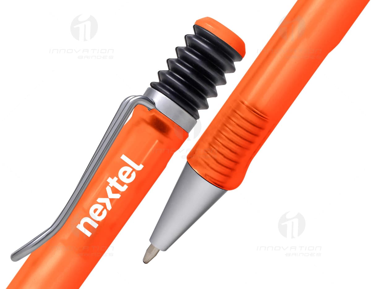 Caneta plástica com design giratório e ponta touch, com suporte embutido. Caneta plástica com design giratório e ponta touch, com suporte embutido.