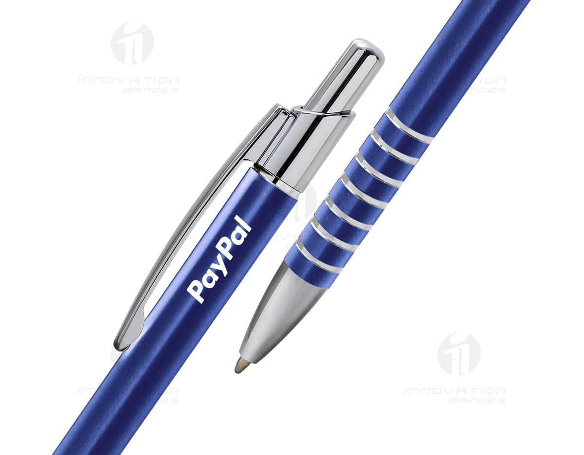 Um produto chamado "Cadeira de escritório ergonômica preta com rodinhas e apoio para os braços". Um produto chamado "Cadeira de escritório ergonômica preta com rodinhas e apoio para os braços".