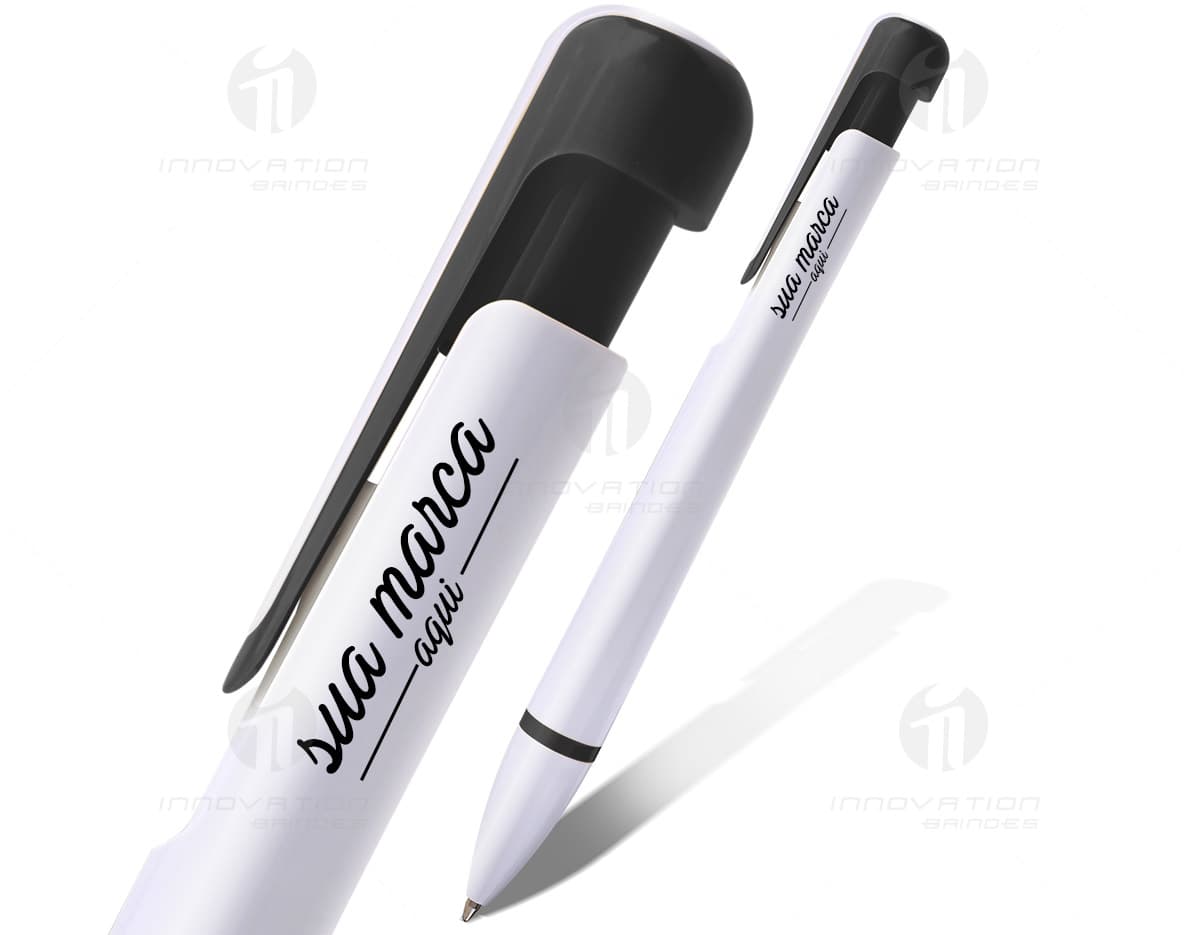 Kit com 6 porta copos em formato quadrado, feitos de vidro transparente com bordas arredondadas. Cada porta copo tem um design diferente, com imagens coloridas de cafés e desenhos relacionados à bebidas. Kit com 6 porta copos em formato quadrado, feitos de vidro transparente com bordas arredondadas. Cada porta copo tem um design diferente, com imagens coloridas de cafés e desenhos relacionados à bebidas.