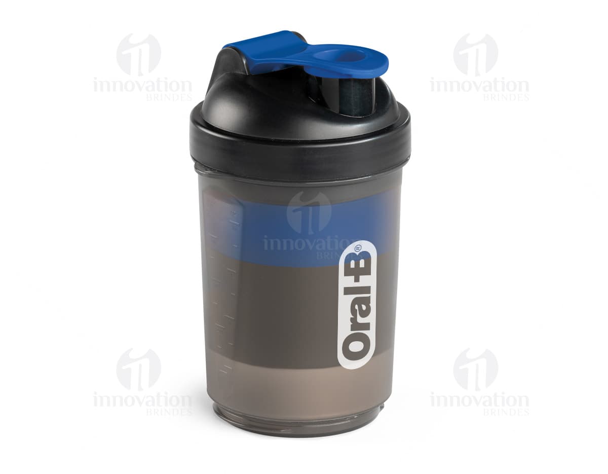 Shaker em aço inox com escala de medição até 500 ml. Shaker em aço inox com escala de medição até 500 ml.