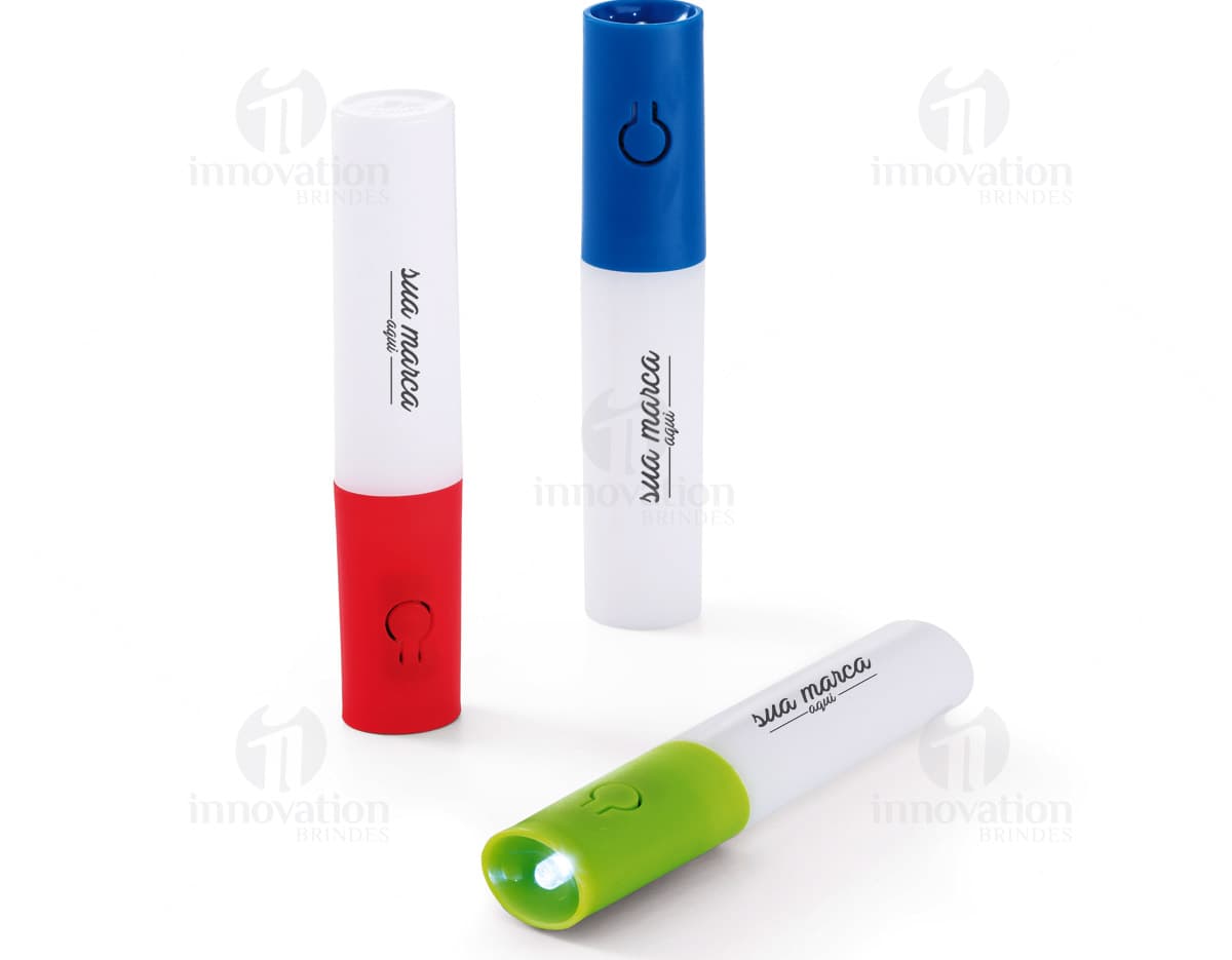 Kit com 6 porta copos em formato circular, feitos de material resistente e com estampas coloridas de frutas. Cada porta copo possui uma base antiderrapante para maior segurança. Kit com 6 porta copos em formato circular, feitos de material resistente e com estampas coloridas de frutas. Cada porta copo possui uma base antiderrapante para maior segurança.