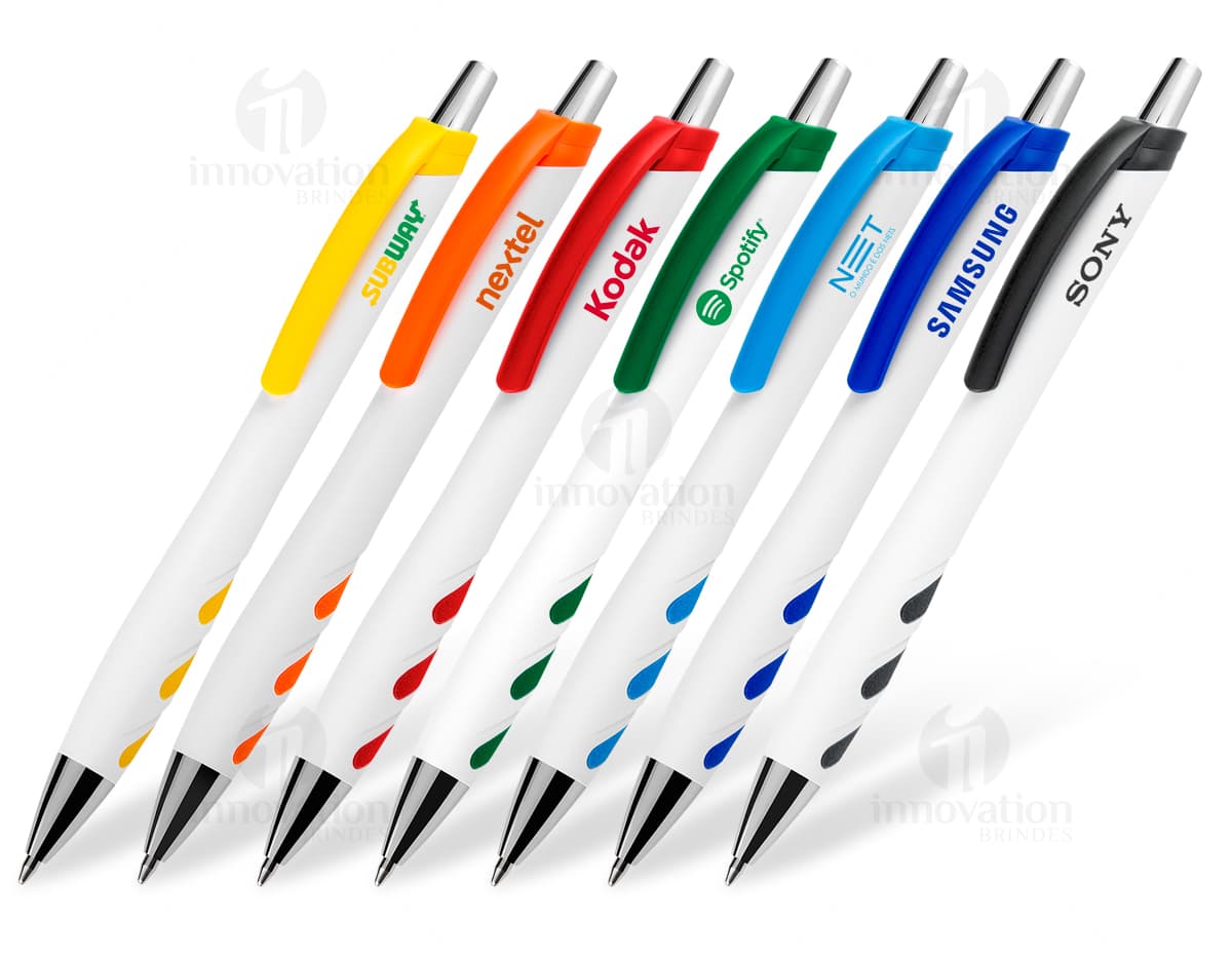 Kit com 6 porta copos em formato redondo e estampas coloridas de frutas. Kit com 6 porta copos em formato redondo e estampas coloridas de frutas.