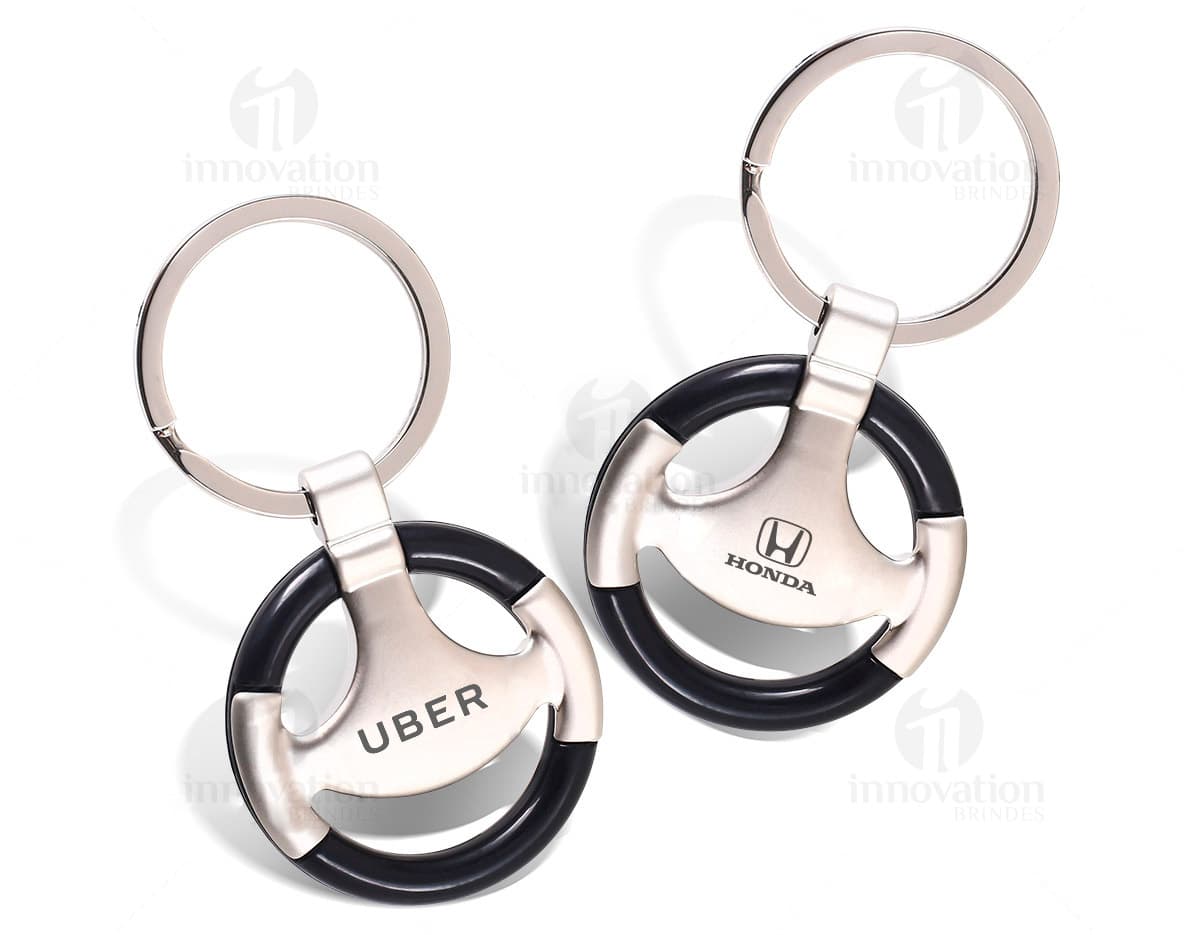 Kit com 6 porta copos em tons de azul e verde, feitos de material resistente e antiderrapante. Cada porta copos possui um desenho diferente de animais marinhos. Kit com 6 porta copos em tons de azul e verde, feitos de material resistente e antiderrapante. Cada porta copos possui um desenho diferente de animais marinhos.