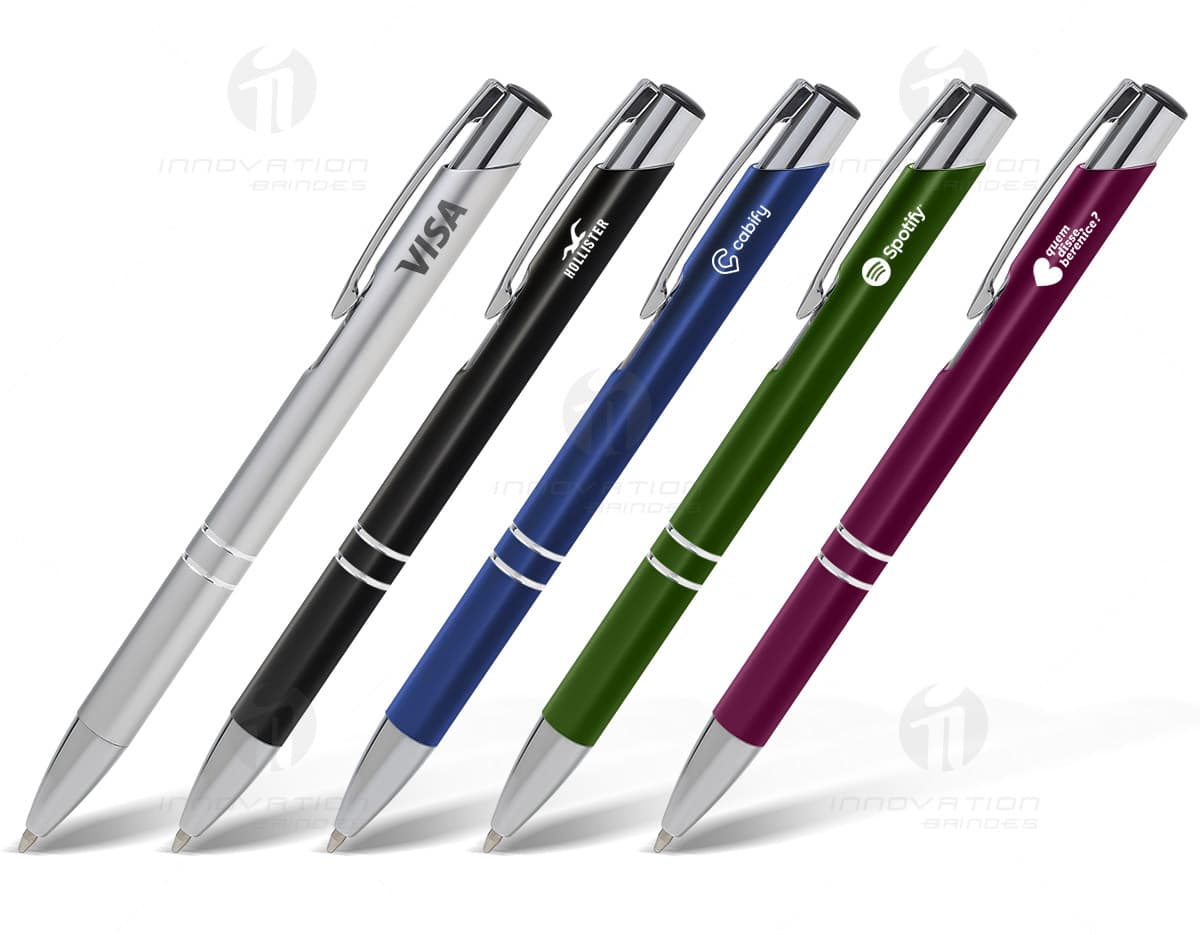 Kit com 6 porta copos de diferentes cores e estampas em formato redondo. Kit com 6 porta copos de diferentes cores e estampas em formato redondo.