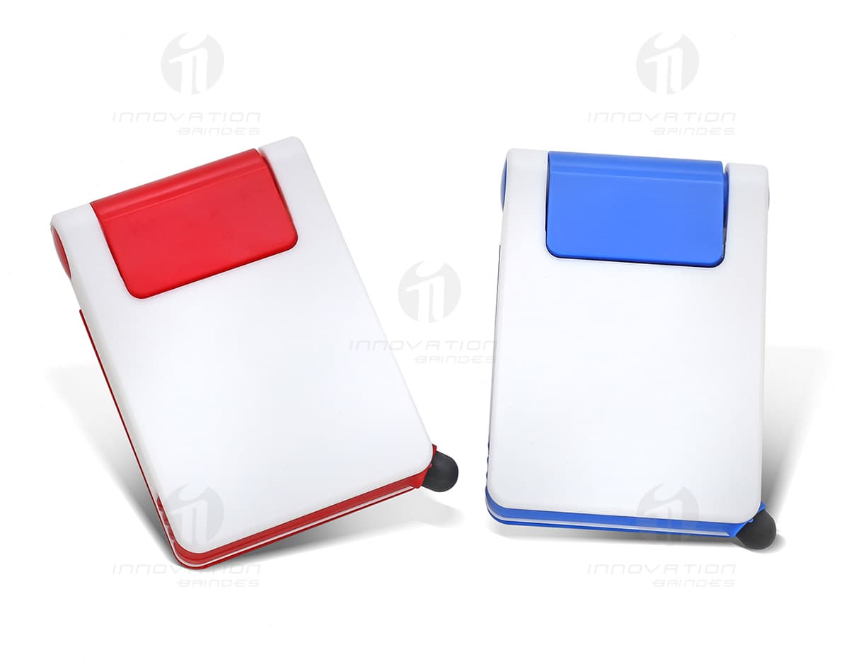 Mochila Premium com bolso para notebook em cor azul, feita de material resistente, apresentando design moderno e espaçoso. Mochila Premium com bolso para notebook em cor azul, feita de material resistente, apresentando design moderno e espaçoso.
