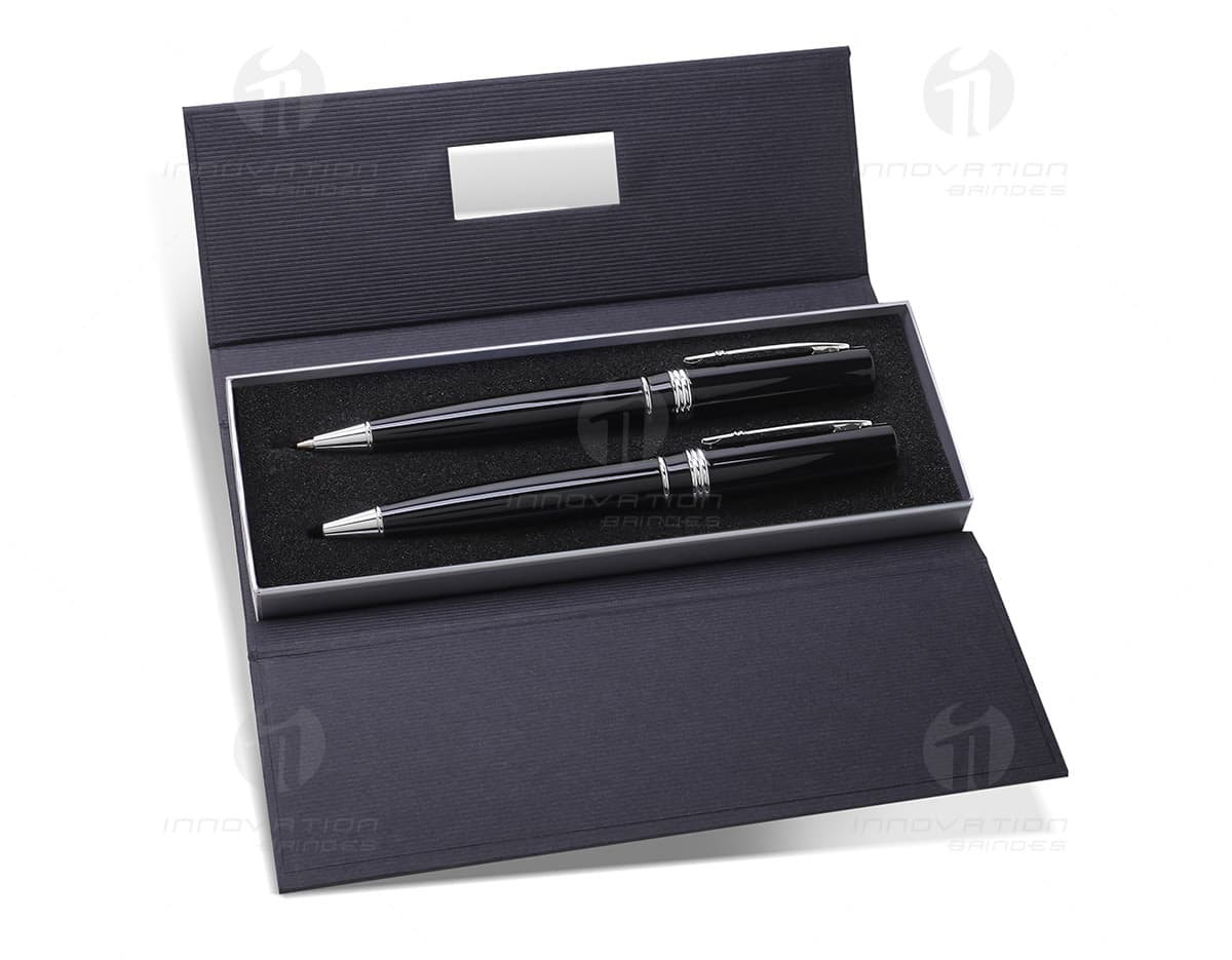 Kit com 6 porta copos de diversos designs coloridos. Kit com 6 porta copos de diversos designs coloridos.