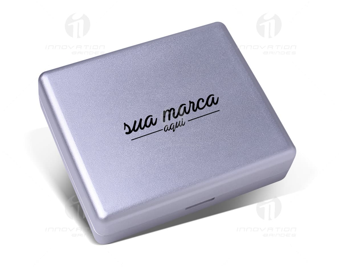 Kit Churrasco 9 Peças em aço inoxidável, contendo faca, garfo, espátula, pegador, escova de limpeza, luva térmica, tábua de corte e estojo. Kit Churrasco 9 Peças em aço inoxidável, contendo faca, garfo, espátula, pegador, escova de limpeza, luva térmica, tábua de corte e estojo.