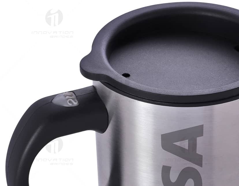 Kit Ferramenta 8 Peças com Estojo: Imagem de um conjunto de ferramentas contendo chave de fenda, alicate, martelo, entre outras ferramentas, armazenadas em um prático estojo.