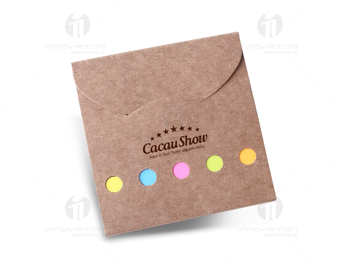 Kit com 6 porta copos em formato circular, cada um com uma estampa diferente. Os porta copos são feitos de material resistente e possuem base antiderrapante. Kit com 6 porta copos em formato circular, cada um com uma estampa diferente. Os porta copos são feitos de material resistente e possuem base antiderrapante.
