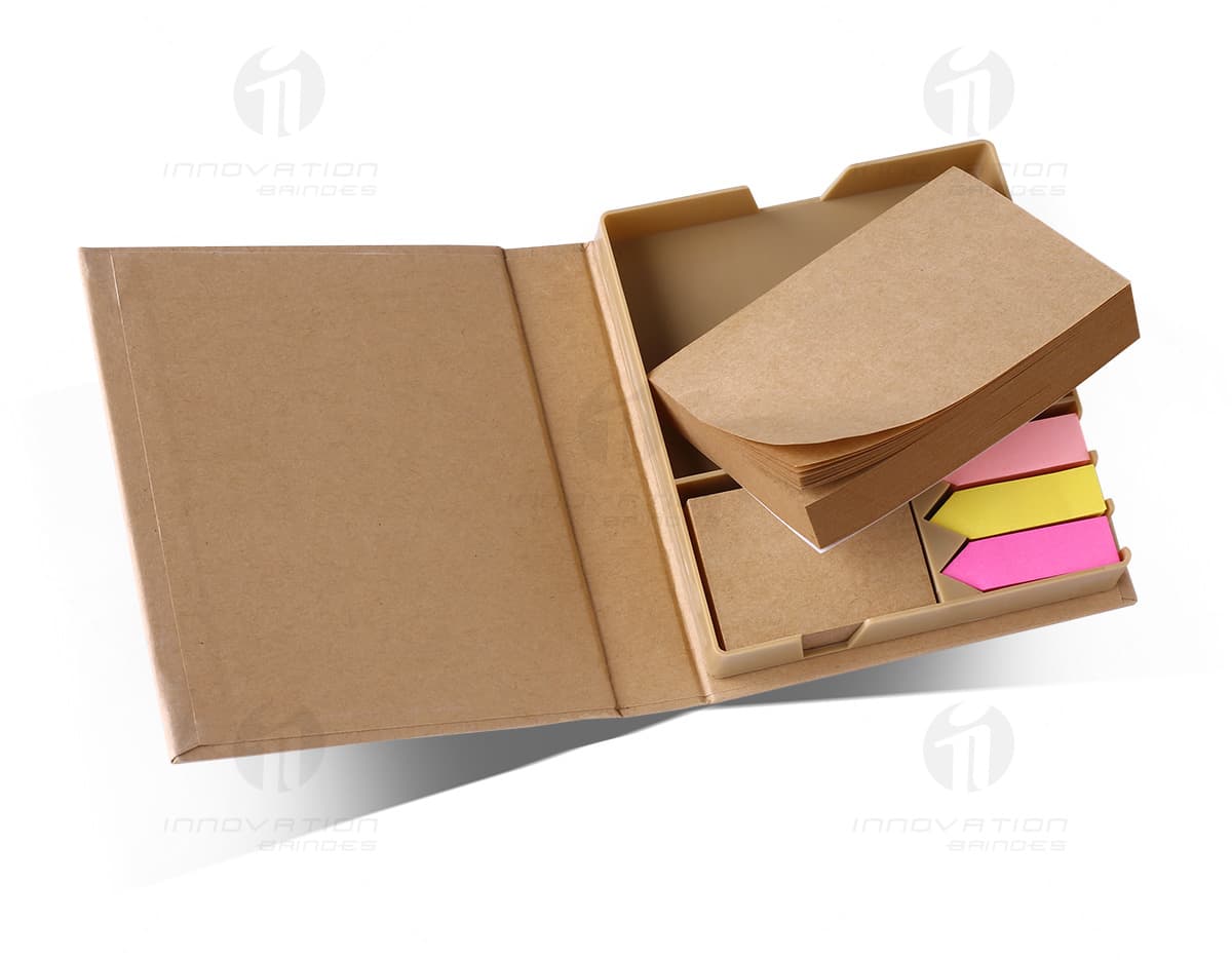 Caneta Ecológica com Suporte em tom de verde claro, feita de material reciclado com design moderno e prático para uso diário. Caneta Ecológica com Suporte em tom de verde claro, feita de material reciclado com design moderno e prático para uso diário.